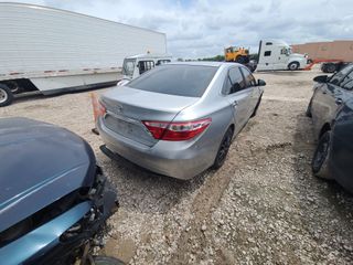 2016 Toyota Camry LE - Exterior Rear Right Corner Image